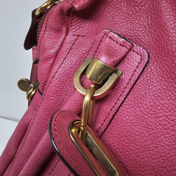 Chloe Paraty Fuchsia Leather Shoulder Bag with Gold Hardware - Picture 4 of 13